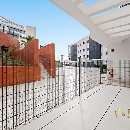Apartment In Higueron West With Garden Fuengirola