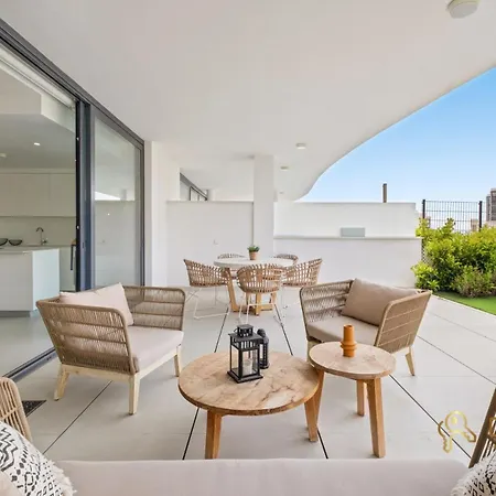 Apartment In Higueron West With Garden Fuengirola