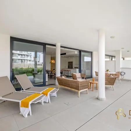 Apartment In Higueron West With Garden *