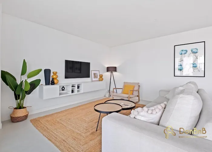 Apartment In Higueron West With Garden Fuengirola